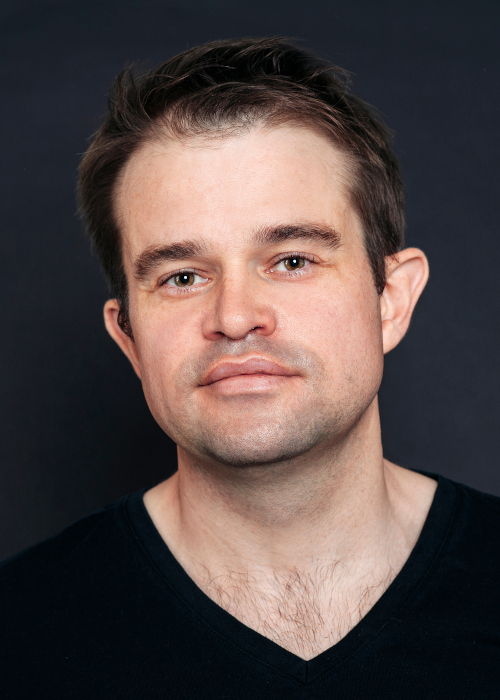 Headshot of Niall Deacon